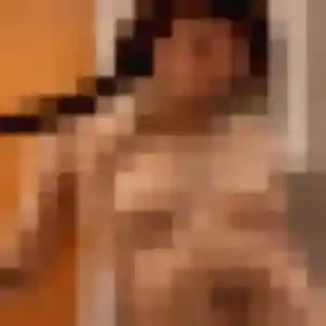 Inaya, 32 ans, en ligne à Ailly-sur-Noye pour un plan cul