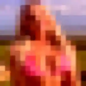 Salome, 31 ans, connectée à Allennes-les-Marais pour un plan cul