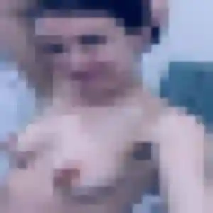 Daphne (19 ans) à Ames propose un plan cul ce soir