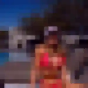 Belle Hana, 24 ans à Andouillé - voir sa photo