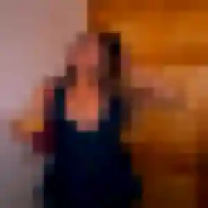 Louna, femme de 27 ans propose plan cul à Andrézieux-Bouthéon