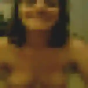 Jade, 35 ans, connectée à Arcizac-Adour pour un plan cul