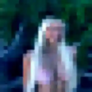 Noemi, 22 ans, dispo pour plan cul à Aregno