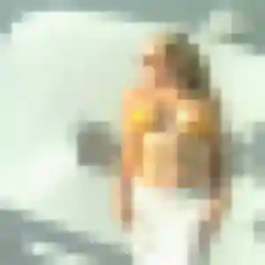 Naya, 30 ans, connectée à Arleuf pour une rencontre coquine