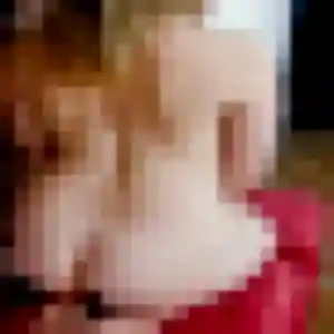 Naila, 19 ans, connectée à Aubergenville pour une rencontre coquine