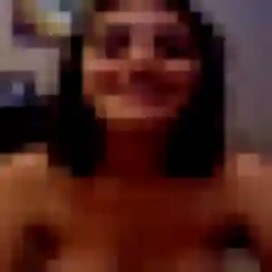 Jade (23 ans) à Avon attend une rencontre maintenant