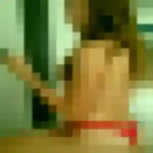 Emilie, 32 ans, en ligne à Bages pour une rencontre coquine
