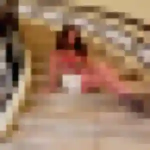 Tessa (20 ans) à Baisieux propose une rencontre aujourd'hui