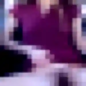 Elodie, 21 ans, connectée à Bayonne pour une rencontre coquine
