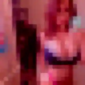 Stella, femme de 22 ans cherche plan cul à Béard-Géovreissiat