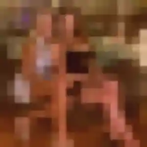 Sasha, 33 ans, connectée à Beaujeu-Saint-Vallier-Pierrejux-et-Quitteur pour une rencontre coquine