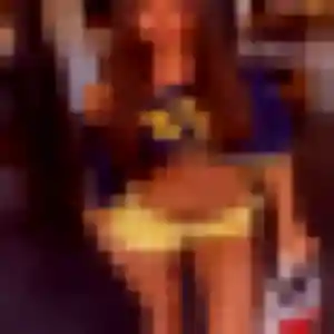Rencontre Roxane, 23 ans à Beaumont-sur-Oise en privé