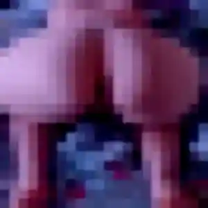 Lucie, 22 ans, dispo pour plan cul à Béning-lès-Saint-Avold