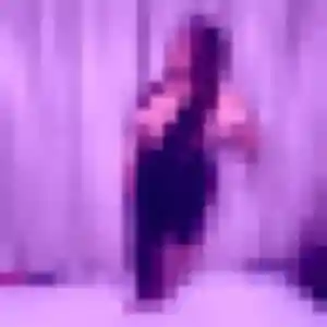 Laura, 21 ans, connectée à Bernay pour un plan cul