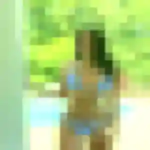 Alicia, 19 ans, connectée à Bernis pour une rencontre coquine