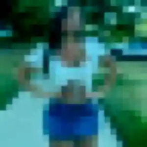 Laura, 19 ans, dispo pour plan cul à Bessé-sur-Braye