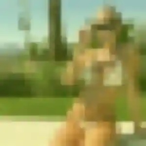 Ninon, 34 ans, connectée à Beynes pour un plan cul