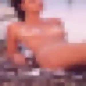 Capucine, femme de 33 ans propose plan cul à Bihorel