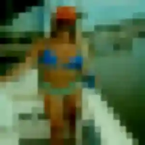 Jade, femme de 25 ans cherche plan cul à Boëge