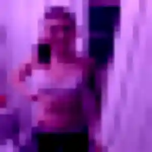 Photo de Alice à Bonnemain (22 ans) - plan cul anonyme