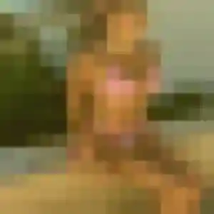 Celia (20 ans) à Bouaye attend un plan cul aujourd'hui