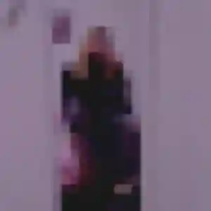 Noemie, fille de 19 ans veut plan cul à Bouilly