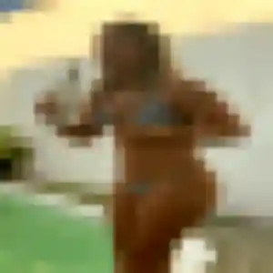 Yasmine, 30 ans, dispo pour plan cul à Boult