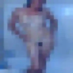 Kenza, 21 ans, en ligne à Bourg-Madame pour un plan cul