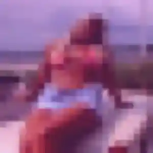 Contacte Julie, 28 ans à Bouvines en privé