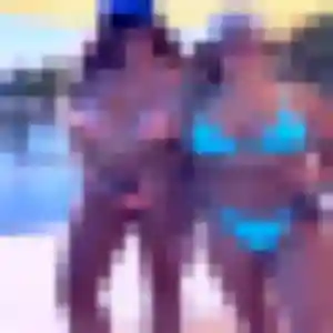 Elia (19 ans) à Bouxières-aux-Chênes cherche un plan cul ce soir