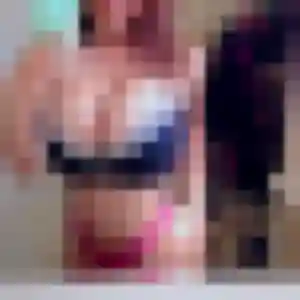 Rejoins Celeste, 23 ans à Bouxwiller en privé