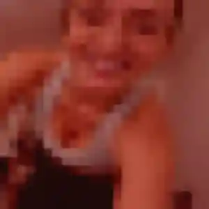 Constance (33 ans) à Bouzel attend une rencontre rapidement