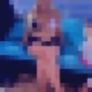 Laura, 20 ans, connectée à Briollay pour une rencontre coquine