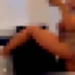 Lina, 34 ans, cherche un plan cul à Brion
