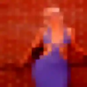 Charmante Elena, 33 ans à Brissac - voir sa photo
