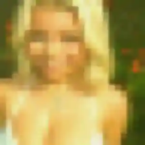 Contacte Inaya, 21 ans à Bussy-Saint-Georges en privé