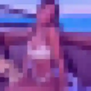 Emilie de Buxières-les-Mines, 21 ans - plan cul discret