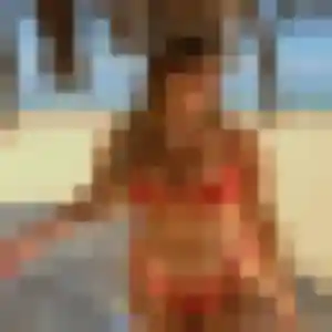 Mona, 23 ans, dispo pour plan cul à Callac