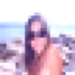 Felicite, 22 ans, connectée à Camaret-sur-Aigues pour une rencontre coquine