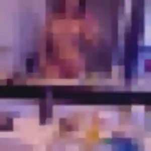 Jade (19 ans) à Cambes-en-Plaine propose un plan cul ce soir