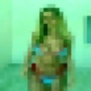 Violette, femme de 21 ans veut plan cul à Camlez