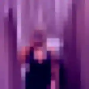 Rejoins Naya, 21 ans à Canisy en privé