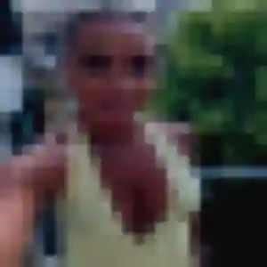 Anouk, 20 ans, en ligne à Canly pour une rencontre coquine