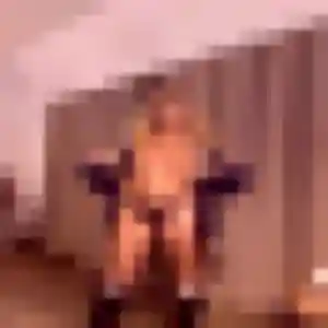 Photo de Laura à Cannes-et-Clairan (23 ans) - plan cul discret