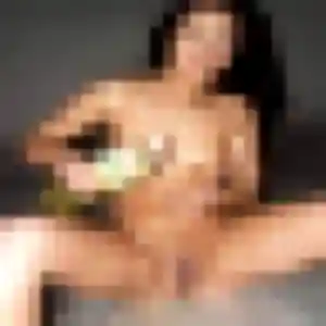 Photo de Maeva à Carresse-Cassaber (27 ans) - plan cul gratuit
