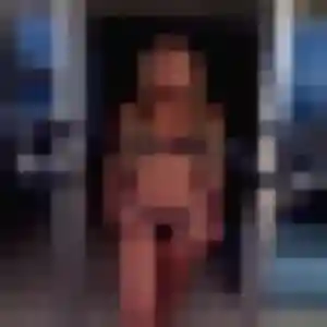 Leana, fille de 34 ans cherche plan cul à Castelnau-de-Médoc