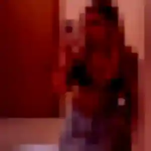 Roxane (21 ans) à Castillon-du-Gard cherche une rencontre aujourd'hui