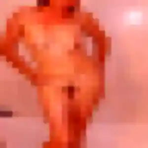 Kenza, 33 ans, disponible à Chadrac pour un plan cul