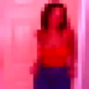 Ines (23 ans) à Chamborigaud attend une rencontre ce soir