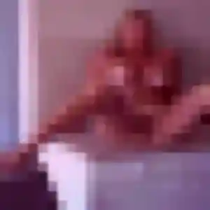Photo perso de Flore, 19 ans à Champagné-Saint-Hilaire - rencontre coquine